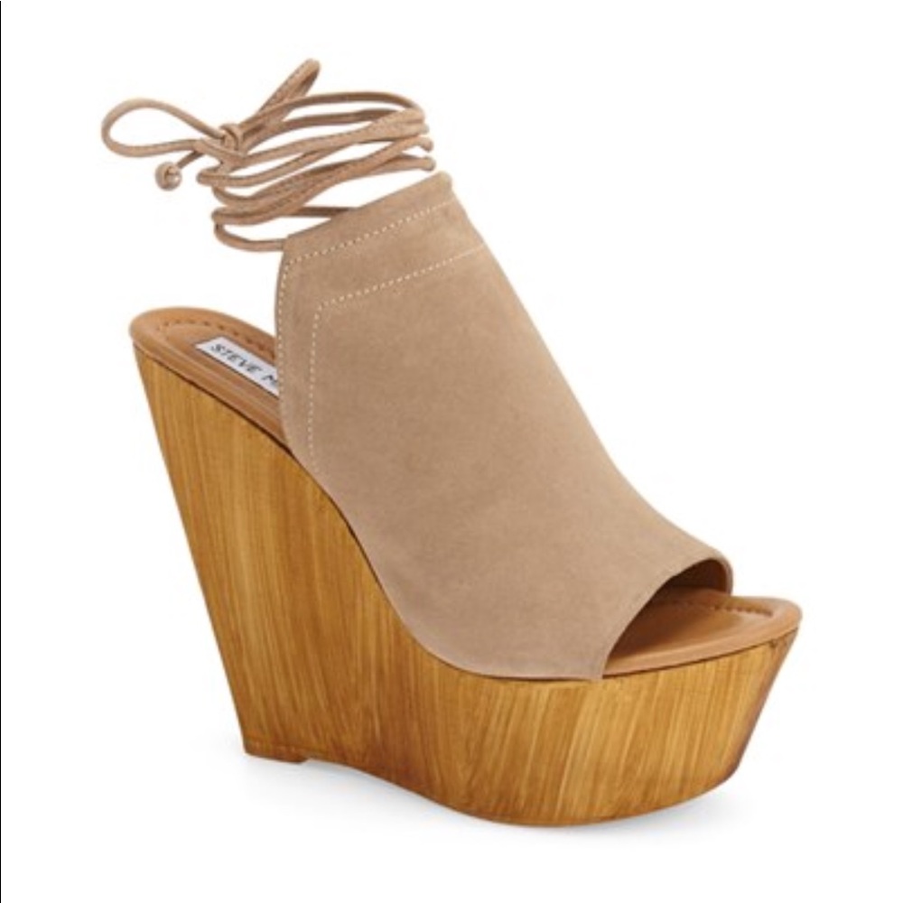 Bonelli platform Steve Madden shoes!